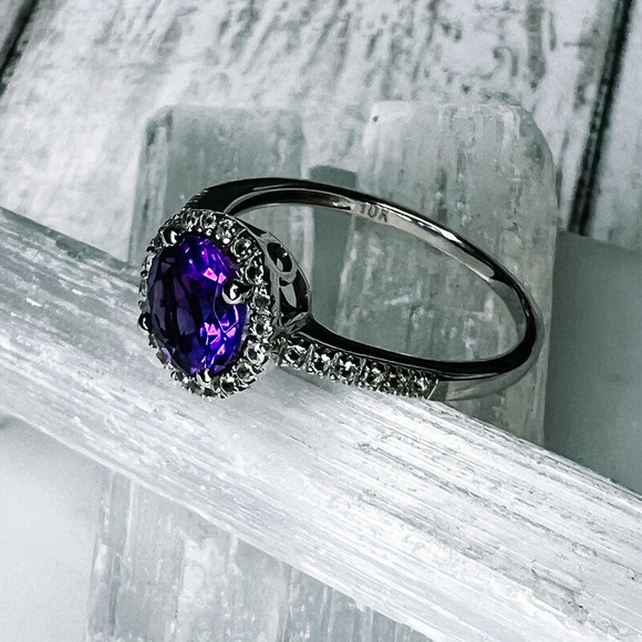 ✗ SOLD ✗ - Picture 2 of 4